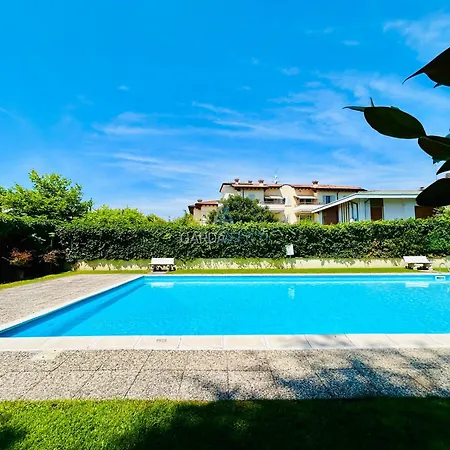 Parigi - 200m Dal Con Vista Piscina * Sirmione