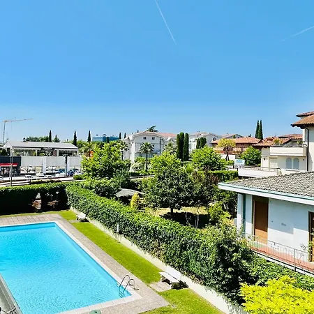 Parigi - 200m Dal Con Vista Piscina